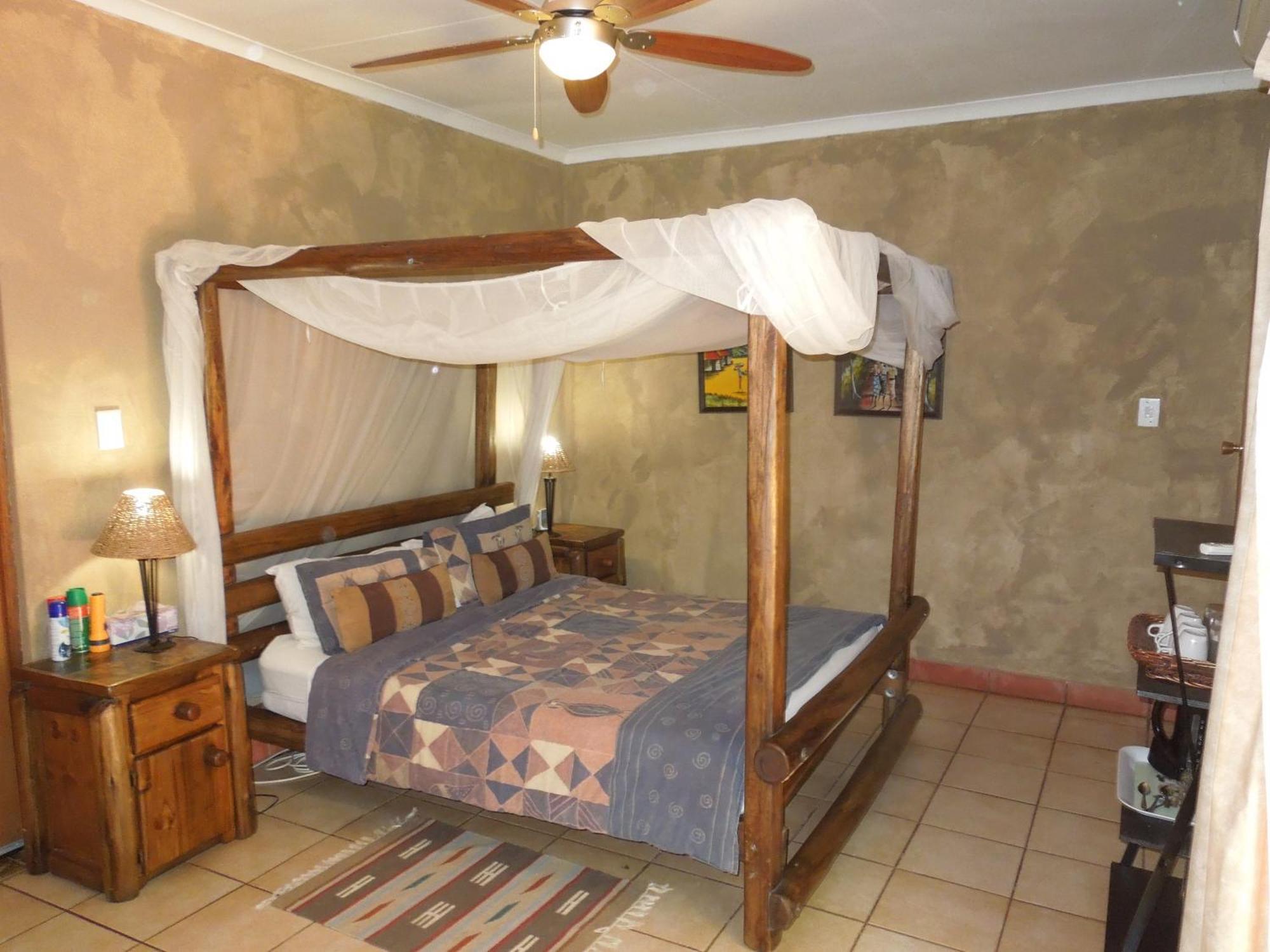 Trees Too Guest Lodge Komatipoort Chambre photo