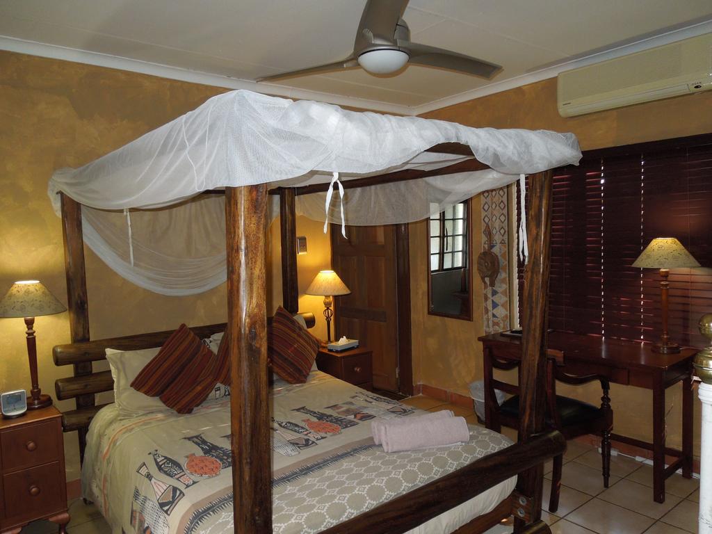 Trees Too Guest Lodge Komatipoort Extérieur photo