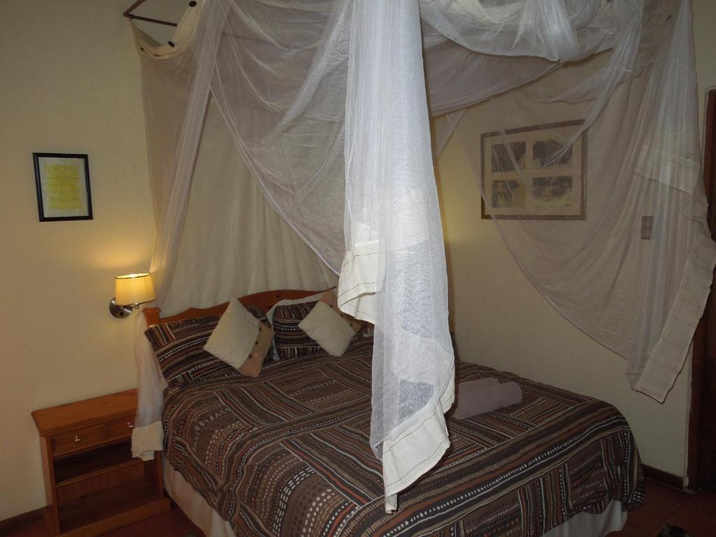 Trees Too Guest Lodge Komatipoort Chambre photo