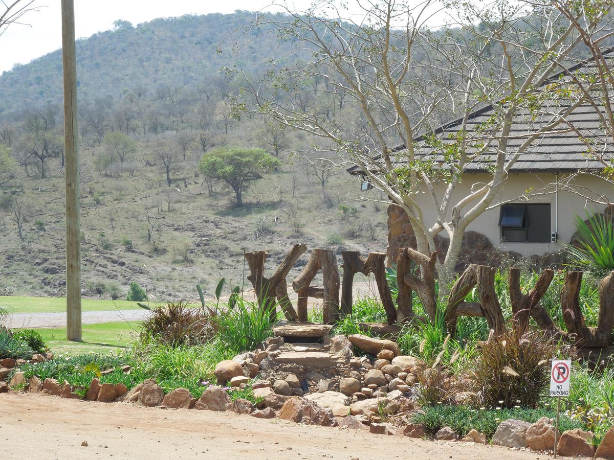 Trees Too Guest Lodge Komatipoort Extérieur photo