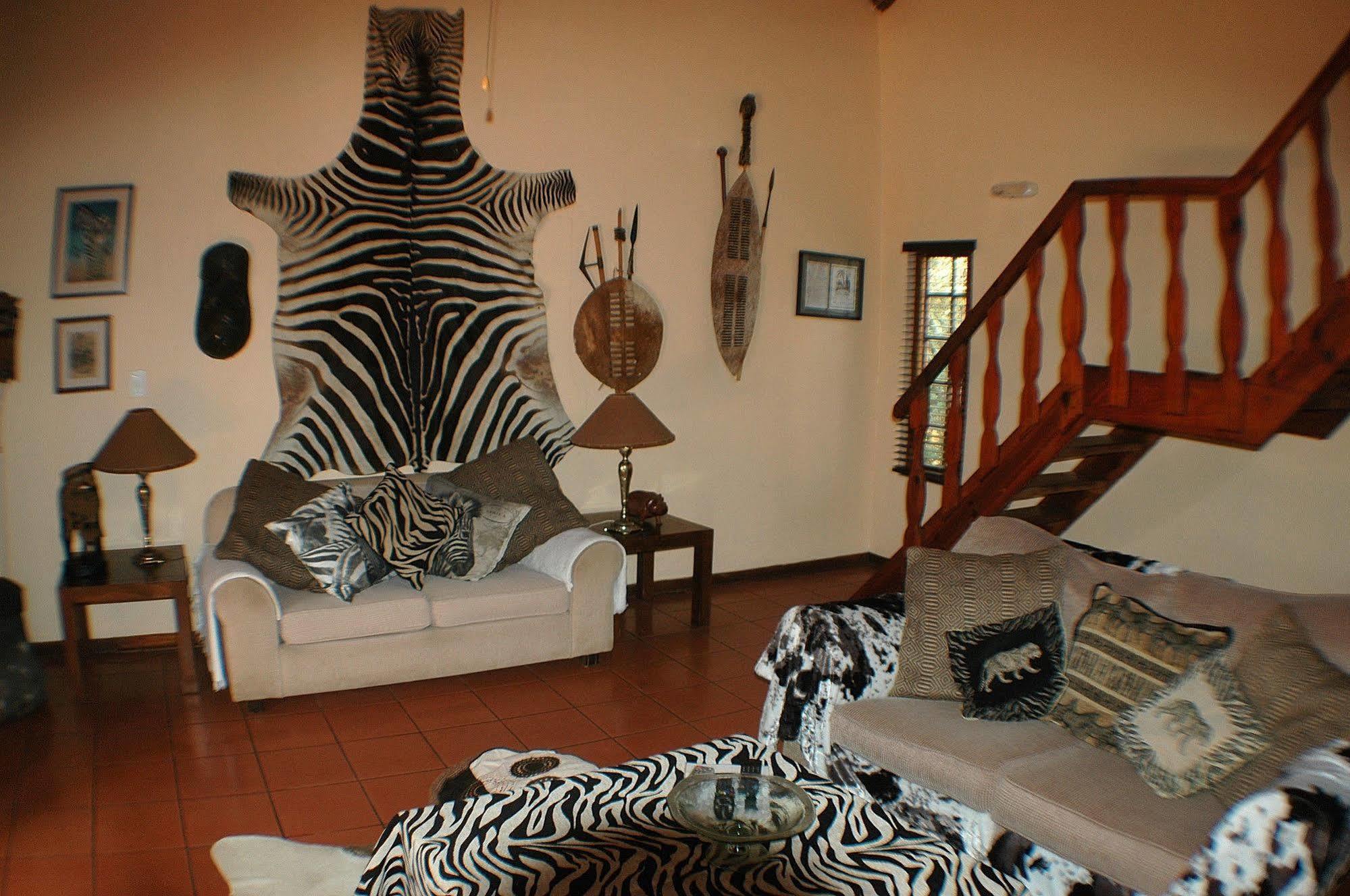 Trees Too Guest Lodge Komatipoort Extérieur photo